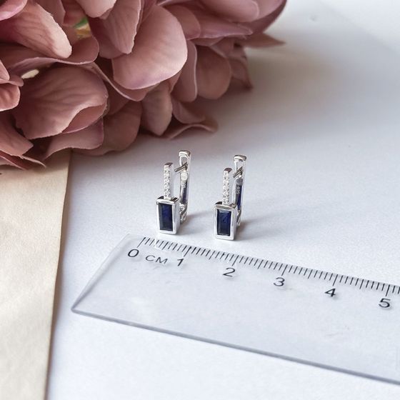 Серебряные серьги с сапфиром 1.362ct, фианитами