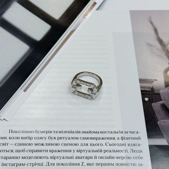 Серебряное кольцо с фианитами