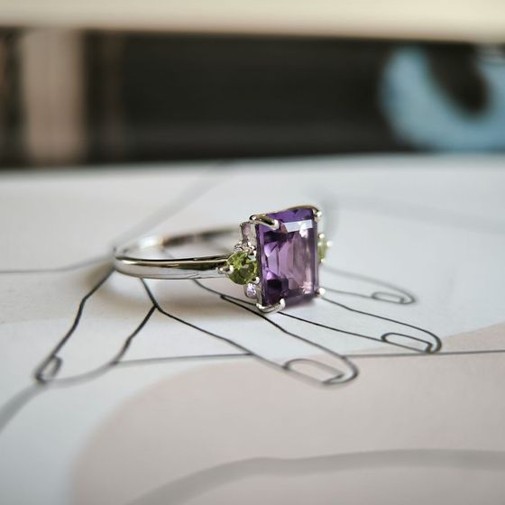 Серебряное кольцо с аметистом 2.558ct,