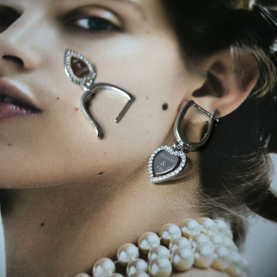 Серебряные серьги с фианитами