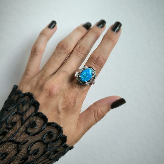 Серебряное кольцо с опалом 2.813ct