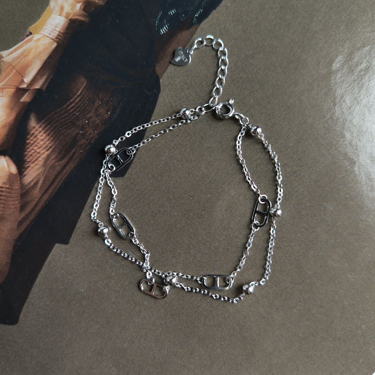 Серебряный браслет без камней