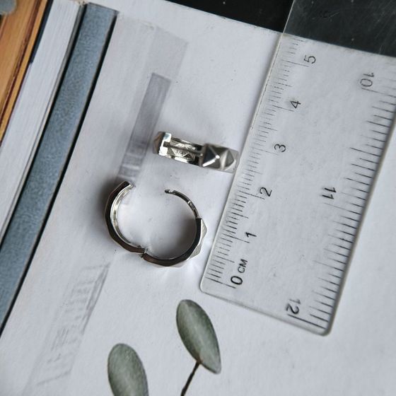 Серебряные серьги без камней Серебряные серьги без камней