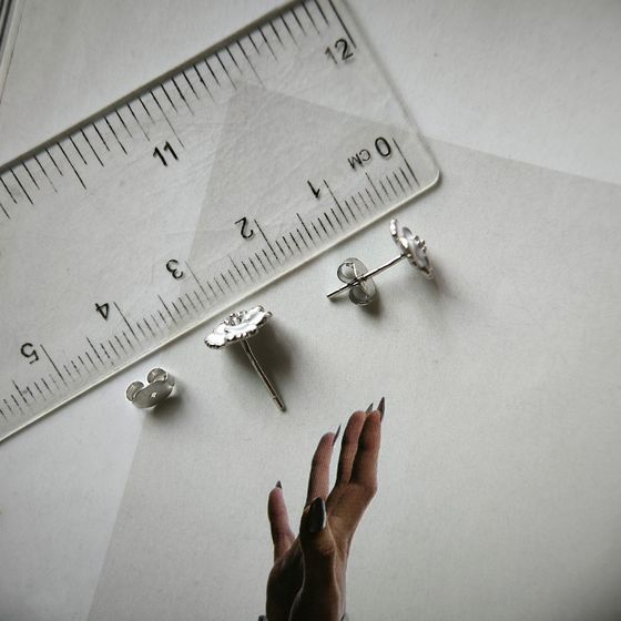 Серебряные серьги с емаллю Серебряные серьги с емаллю