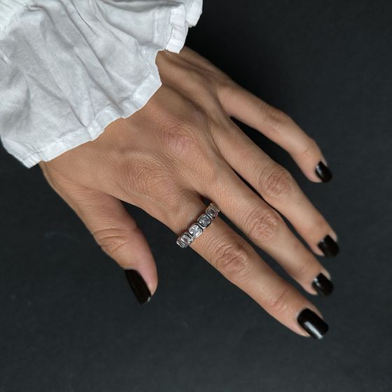 Серебряное кольцо с фианитами