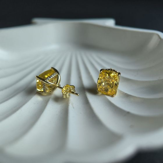 Серебряные серьги с фианитами