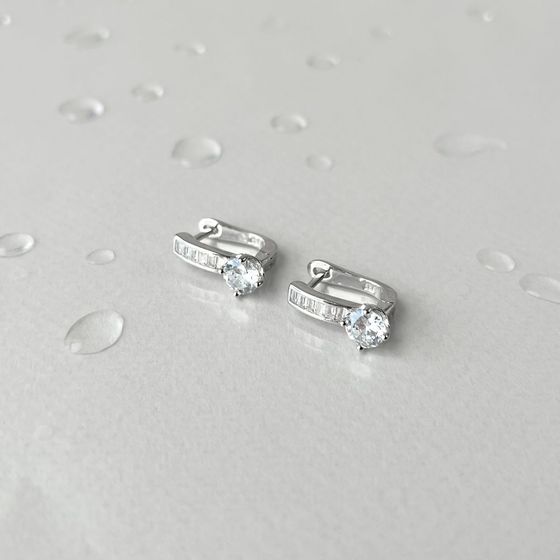 Серебряные серьги с фианитами