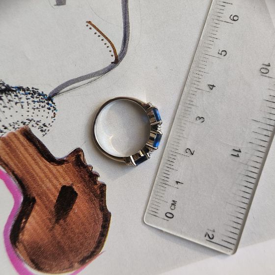 Серебряное кольцо с сапфиром nano 1.086ct, фианитами