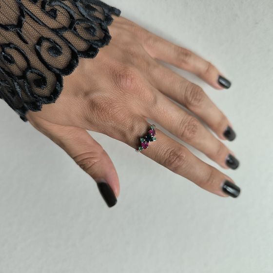 Серебряное кольцо с сапфиром, рубином, изумрудом