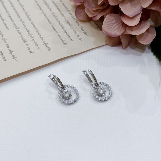 Серебряные серьги с фианитами Серебряные серьги с фианитами