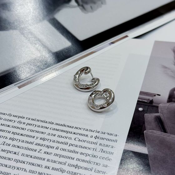 Серебряные серьги с фианитами