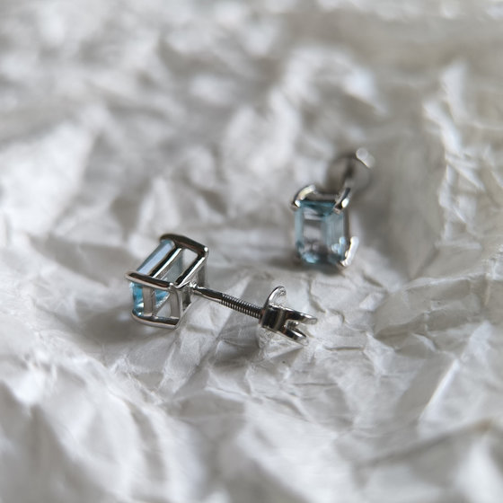 Серебряные серьги с топазом 2.45ct