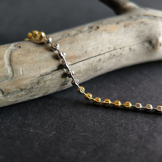 Серебряный браслет без камней