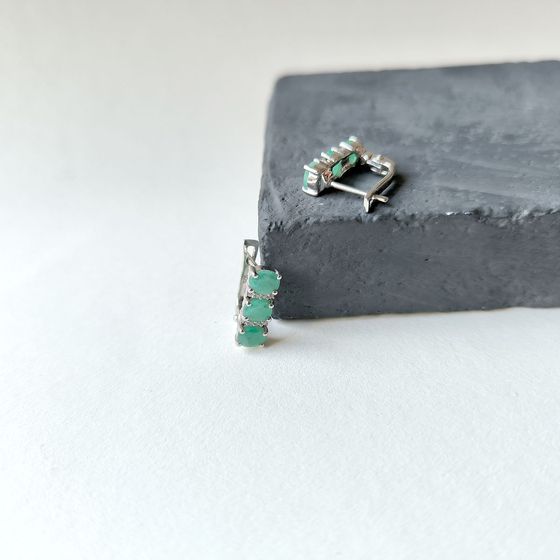 Серебряные серьги с изумрудом 2.006ct, фианитами