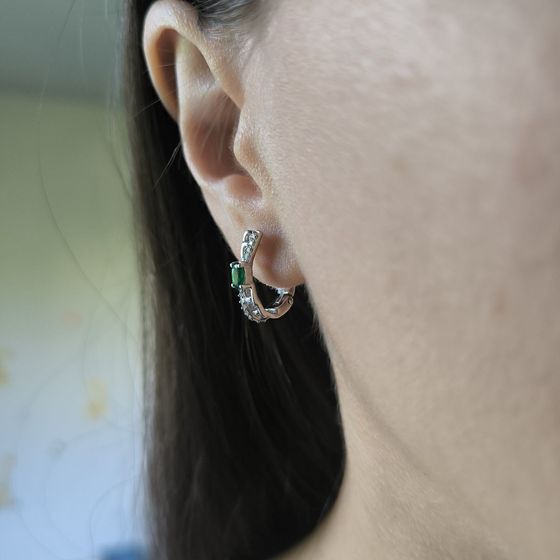 Серебряные серьги с изумрудом nano 0.638ct